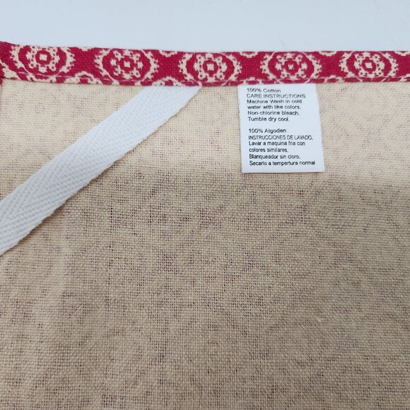 Fall Kitchen Towel Red & Beige With Leaf & Acorn Applique 16"x26" - Picture 3 of 9